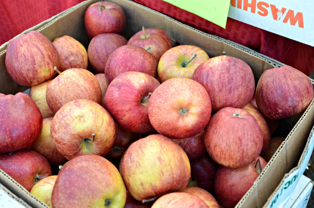 FarmersMarketAPPLES