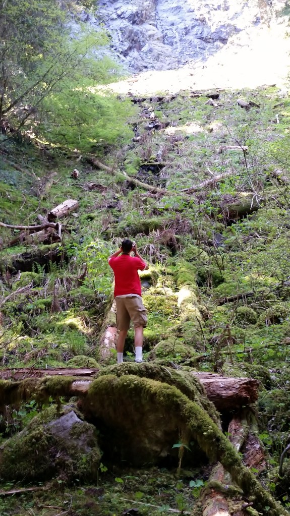 If you want a good photo, you have to be willing to climb on things to get good views. A bit embarrassed by my socks, though. Didn't know I was being photographed when I chose my outfit ...